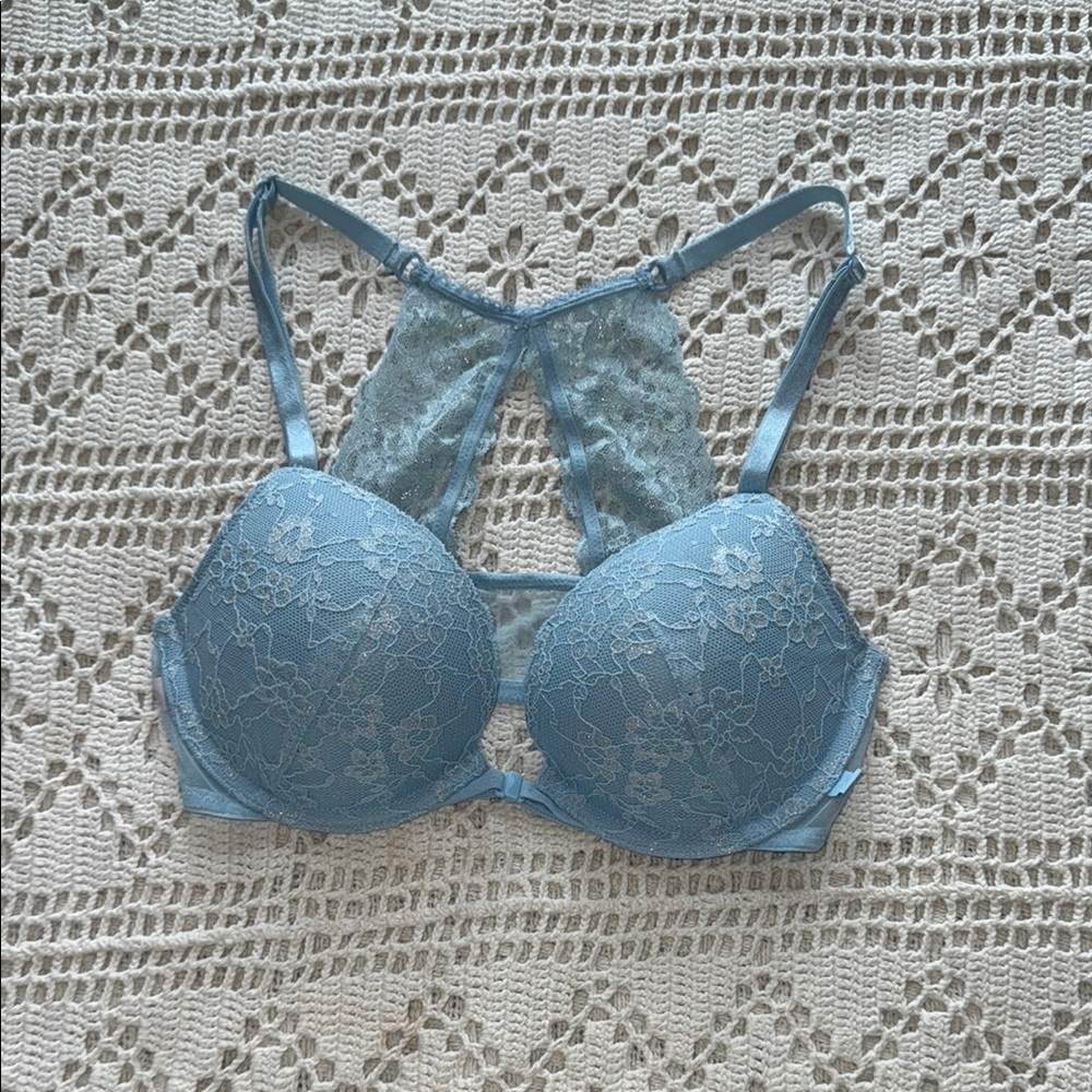 NWOT Victoria’s Secret Lace Bra